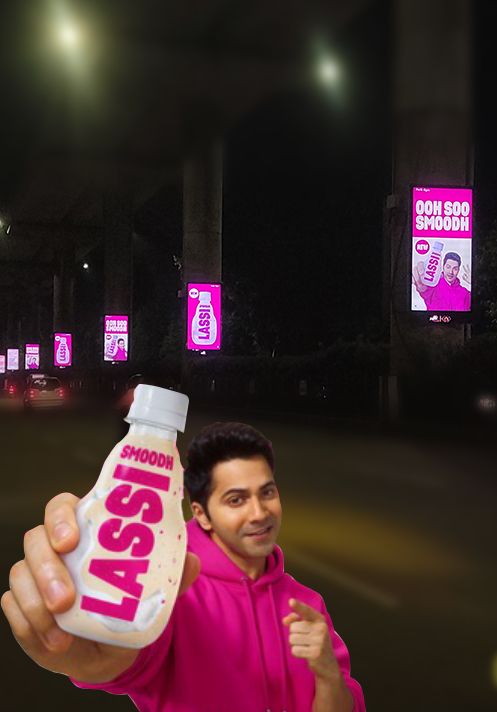https://cms.madisonindia.com/uploads/Parle_Agro_Partners_with_Platinum_Outdoor_to_Launch_Nationwide_Campaign_for_Smoodh_Lassi_d7a4a385e1.jpg