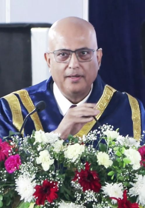 https://cms.madisonindia.com/uploads/Vikram_Sakhuja_Group_CEO_Madison_Media_and_OOH_Chief_Guest_at_IIM_Calcuttas_Diamond_Convocation_a55beac3fb.jpg